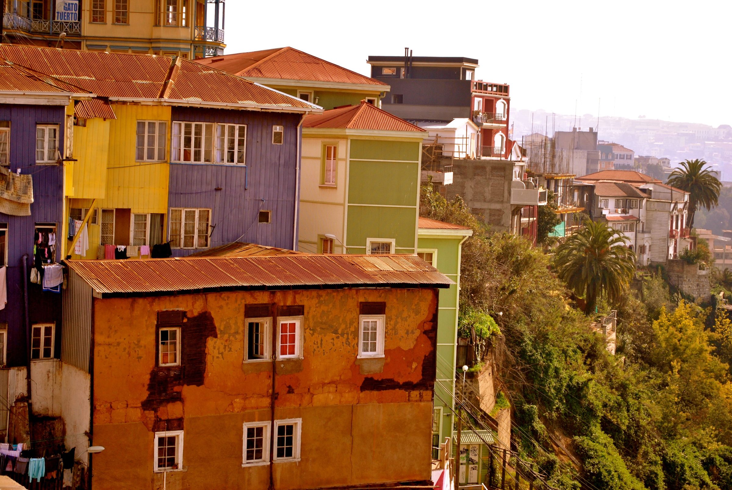 Casas de colores en los cerros de Valparaíso